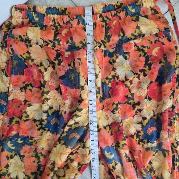 Free People Misty Printed Bubble Pant - Picture 8 of 10